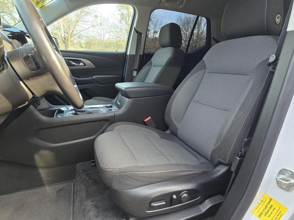 used 2020 Chevrolet Traverse car, priced at $18,900