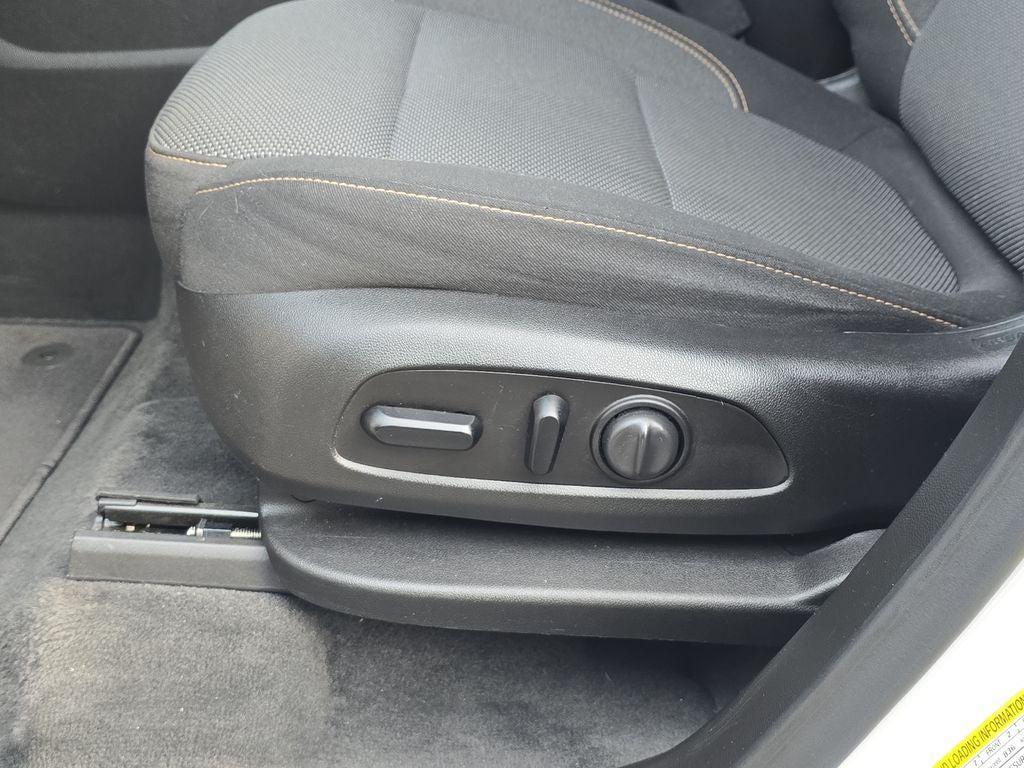 used 2020 Chevrolet Traverse car, priced at $18,900