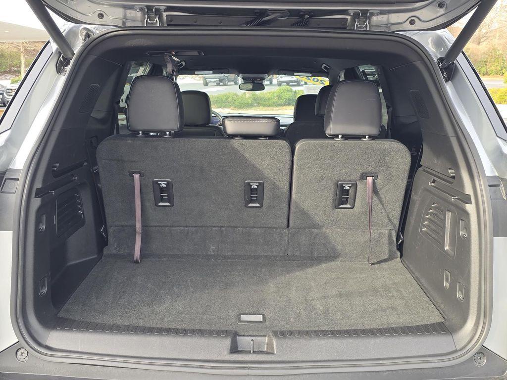 used 2025 Buick Enclave car, priced at $36,200