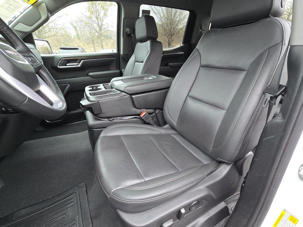 used 2025 GMC Sierra 1500 car, priced at $42,950