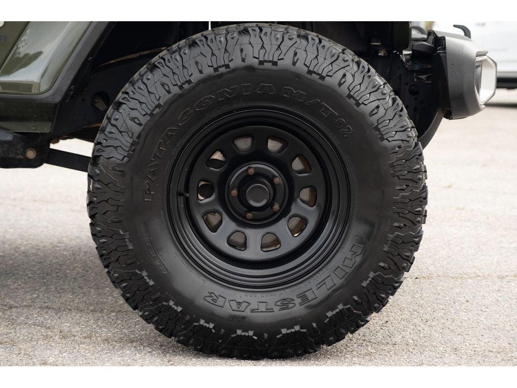 used 2021 Jeep Gladiator car, priced at $29,900