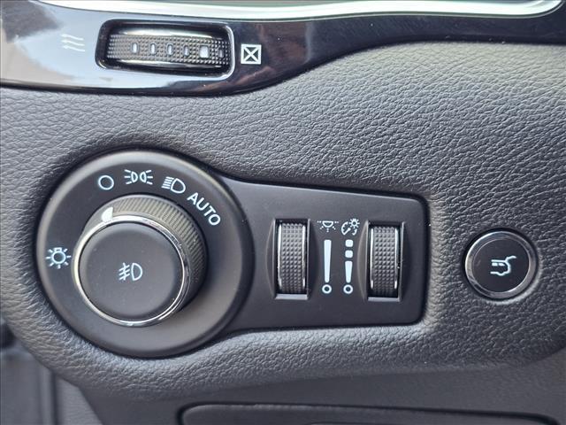 used 2023 Jeep Cherokee car, priced at $20,949