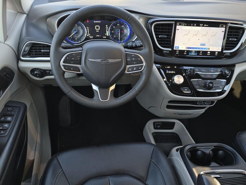 used 2024 Chrysler Pacifica car, priced at $29,600