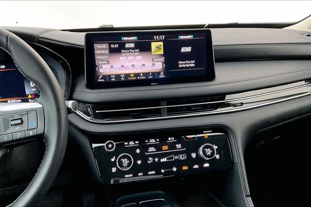 used 2025 INFINITI QX60 car, priced at $45,678