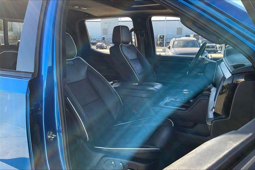 used 2022 GMC Sierra 1500 car, priced at $51,987