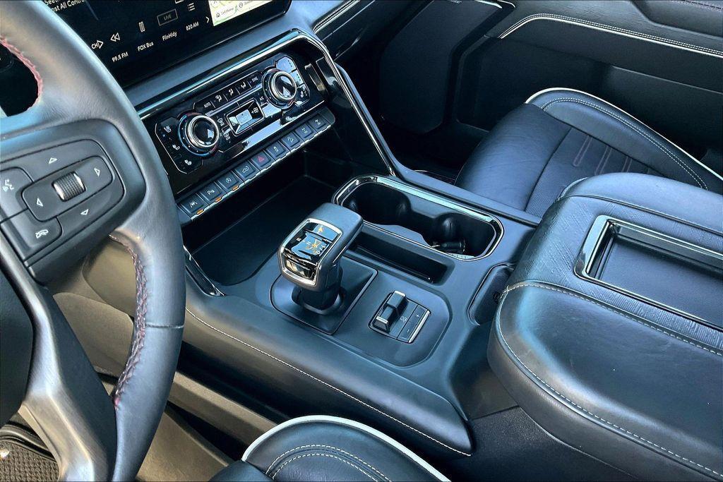 used 2022 GMC Sierra 1500 car, priced at $51,987