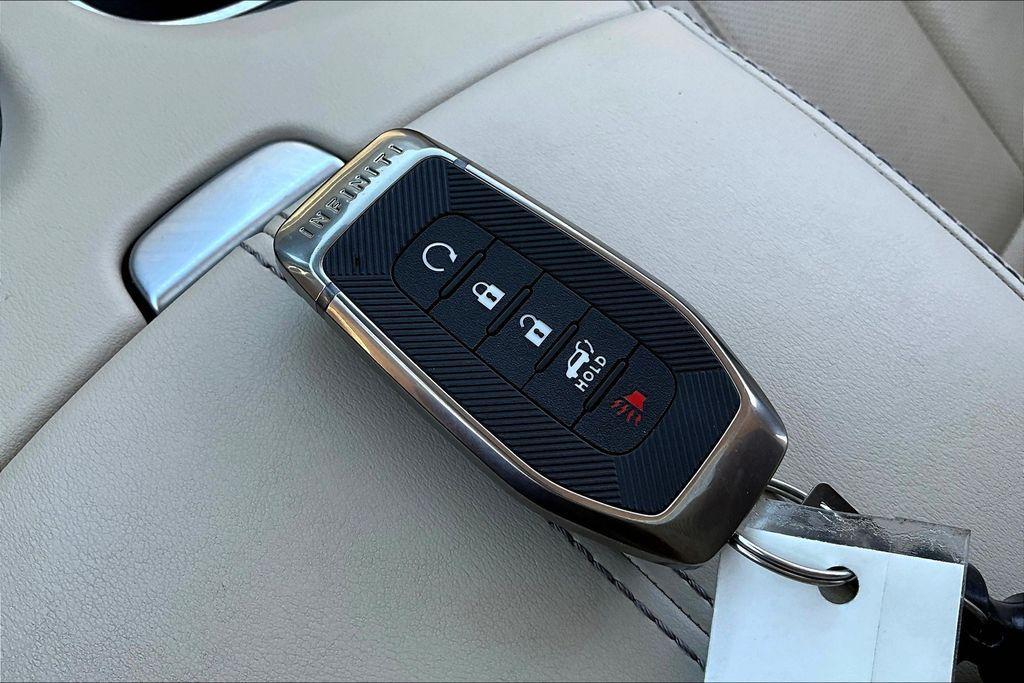 used 2025 INFINITI QX60 car, priced at $39,580