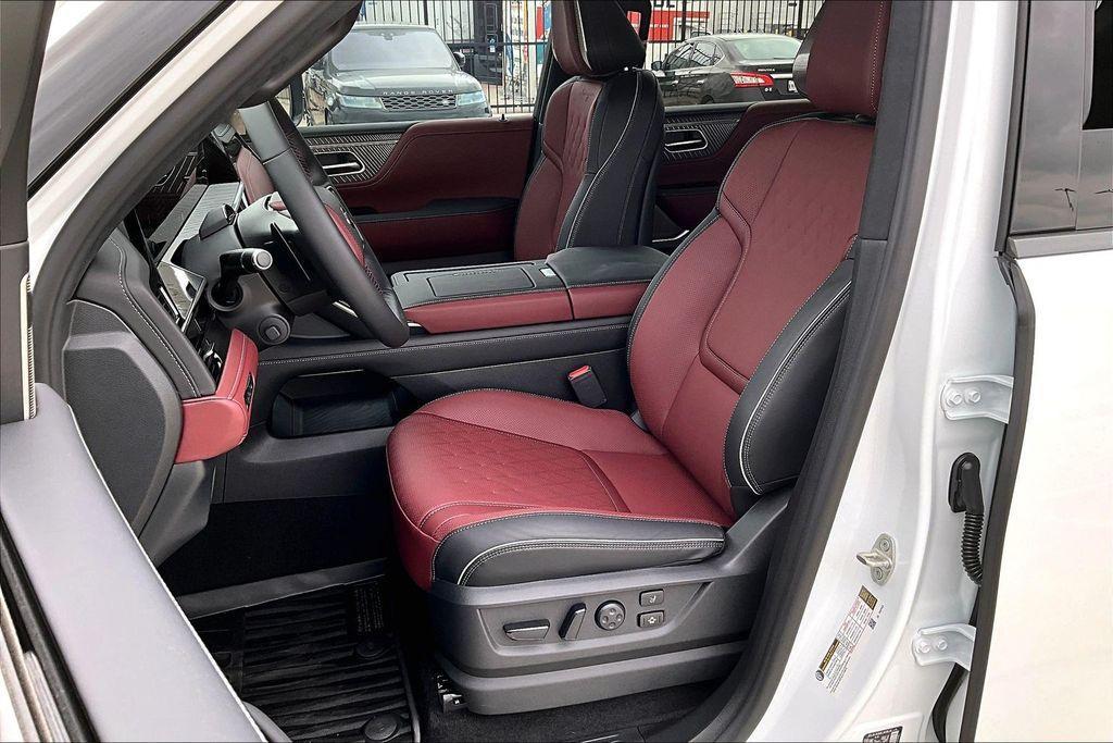 new 2026 INFINITI QX80 car, priced at $116,860