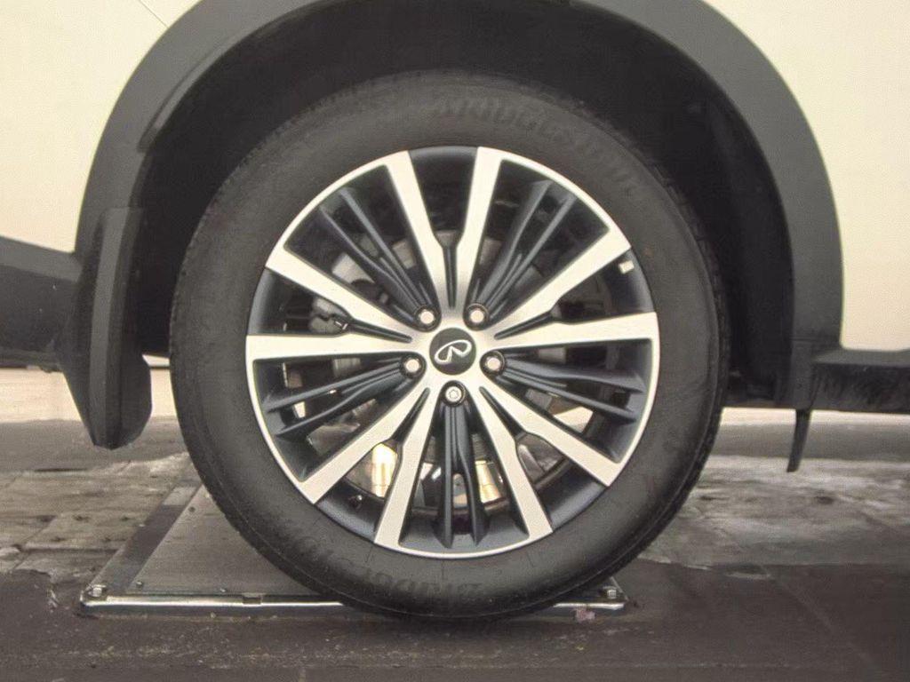 used 2025 INFINITI QX60 car, priced at $54,894