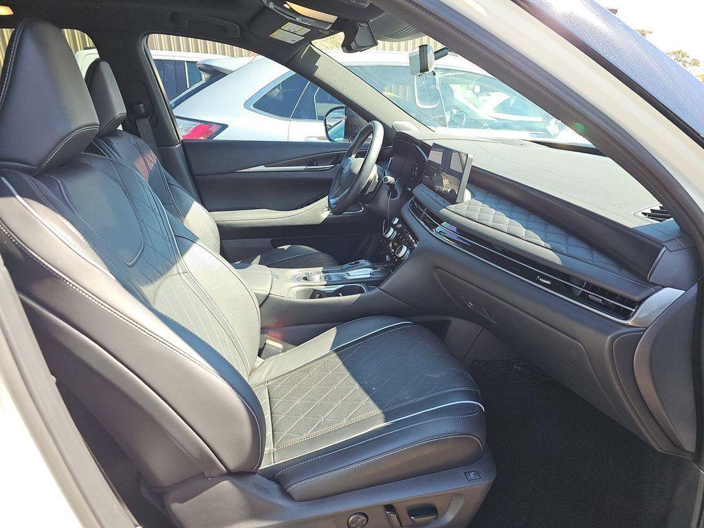 used 2025 INFINITI QX60 car, priced at $54,894