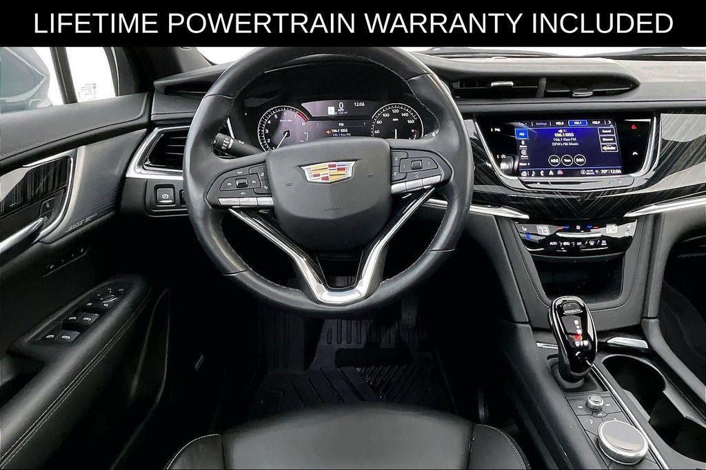 used 2025 Cadillac XT6 car, priced at $42,500