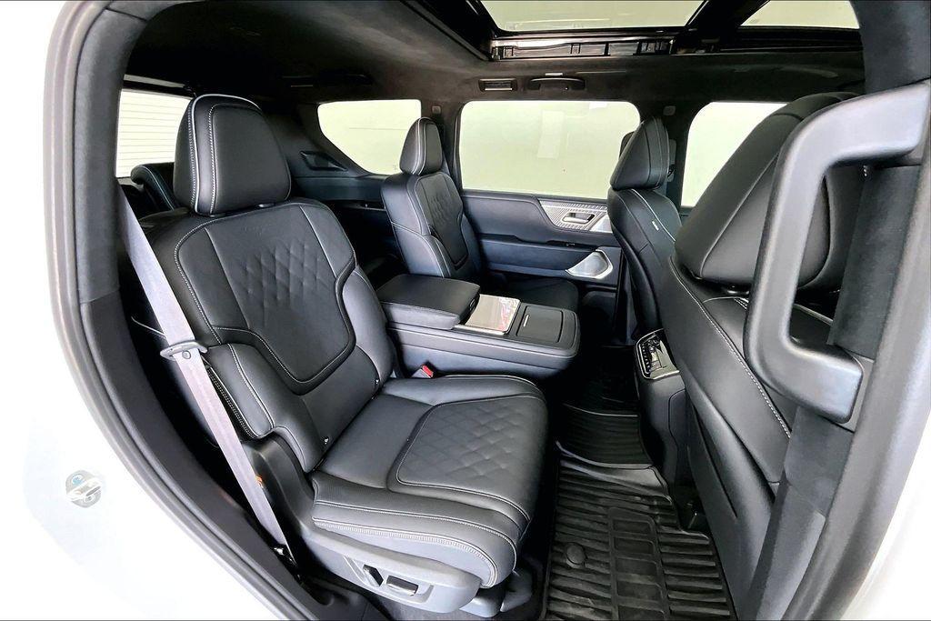 new 2026 INFINITI QX80 car, priced at $101,054