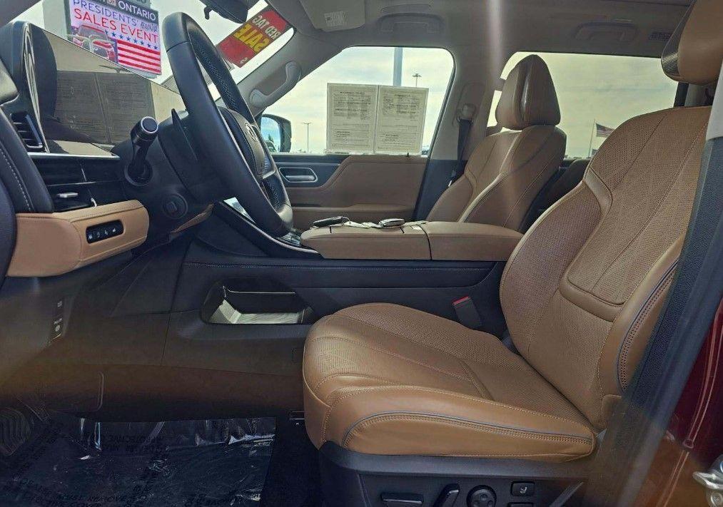 used 2025 INFINITI QX80 car, priced at $79,700