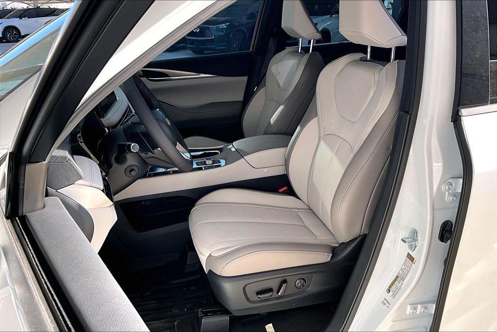 new 2026 INFINITI QX60 car, priced at $52,975