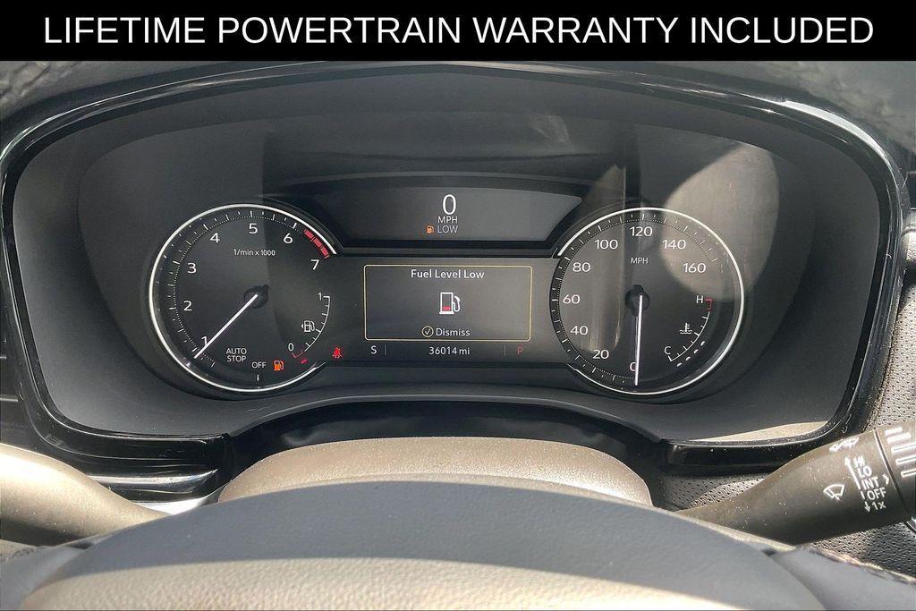 used 2024 Cadillac XT6 car, priced at $34,500