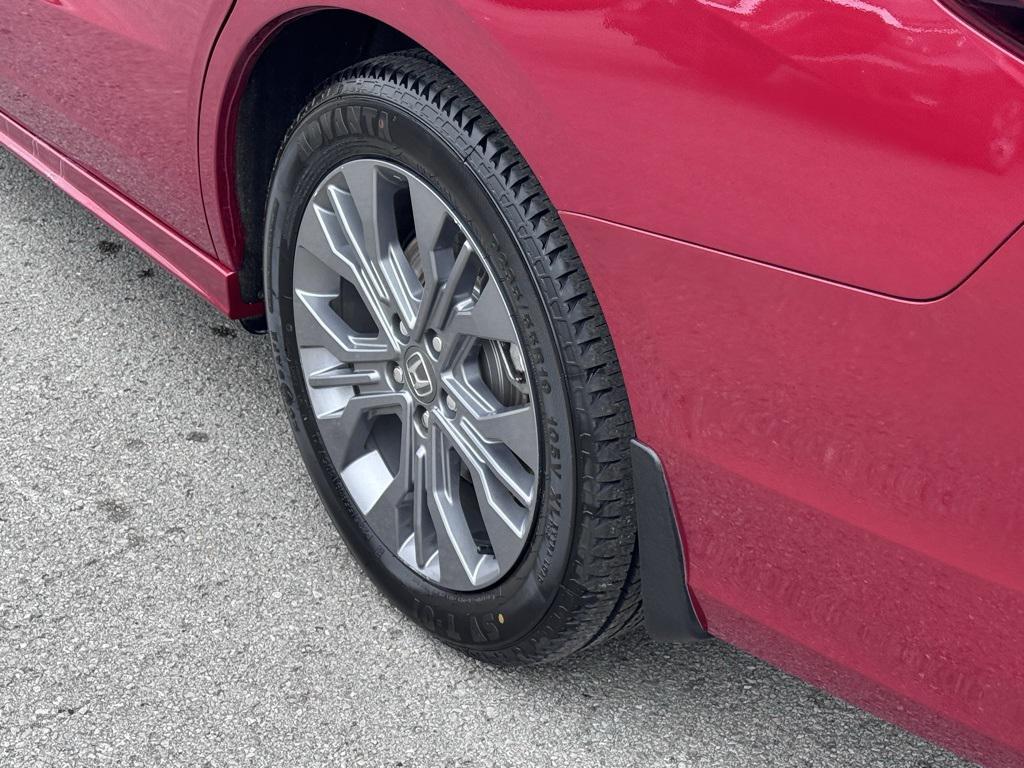 used 2025 Honda Odyssey car, priced at $40,671