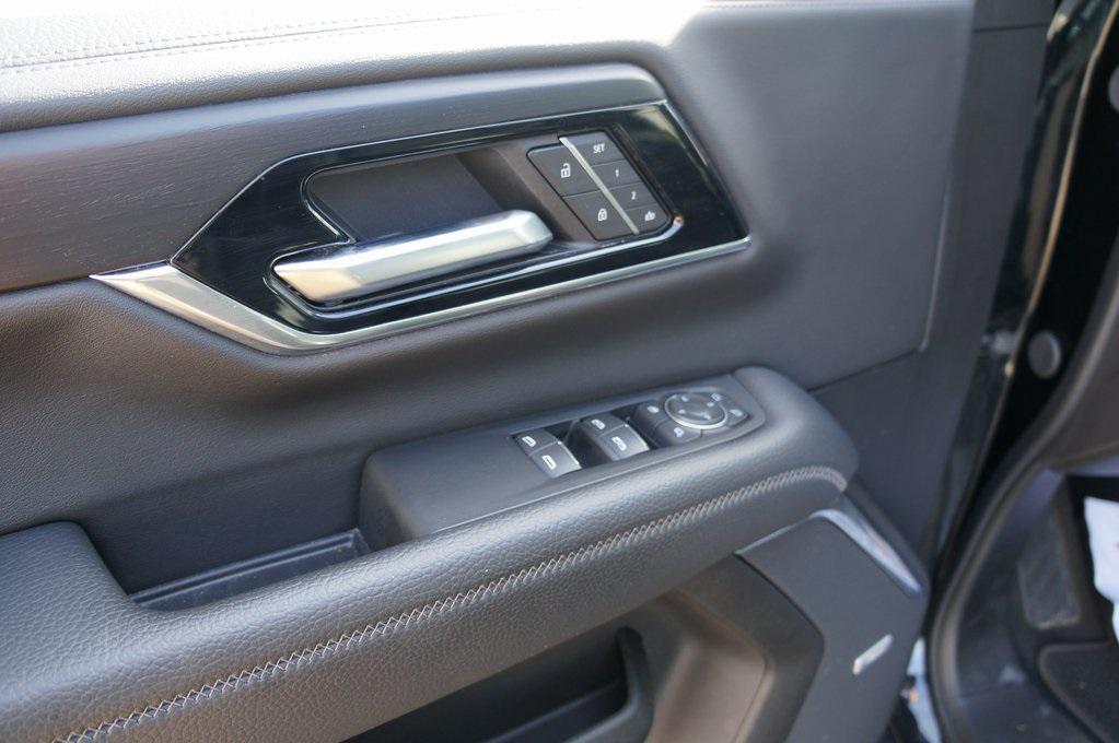 used 2025 GMC Yukon car, priced at $72,649