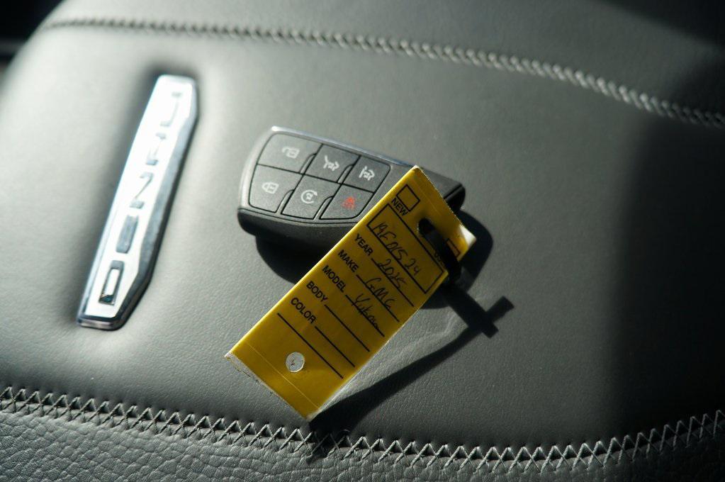 used 2025 GMC Yukon car, priced at $72,649