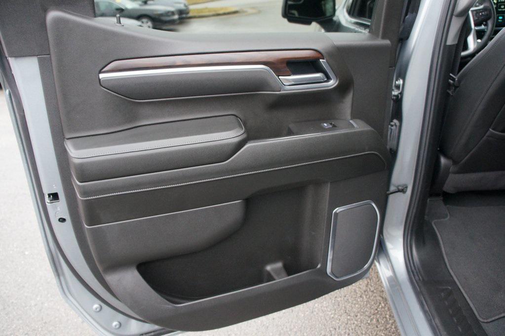 used 2025 GMC Sierra 1500 car, priced at $45,582