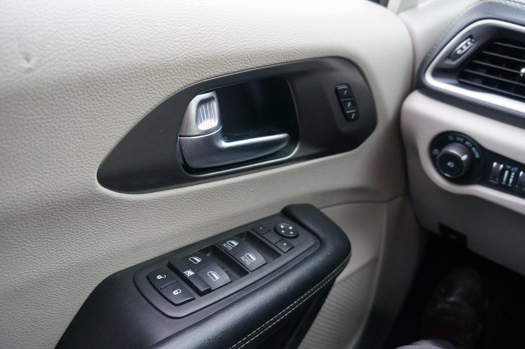 used 2023 Chrysler Pacifica car, priced at $24,197