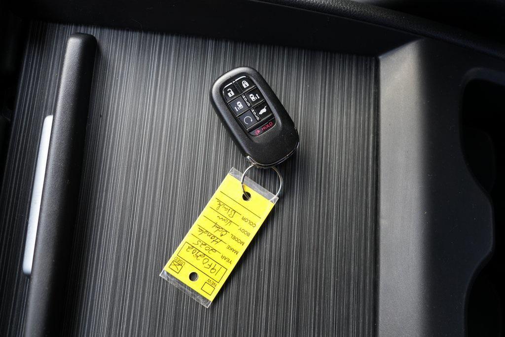 used 2025 Honda Odyssey car, priced at $39,499