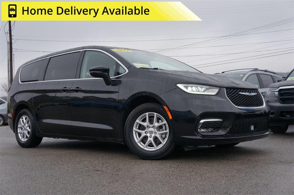 used 2023 Chrysler Pacifica car, priced at $24,883