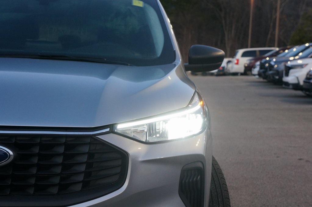 used 2023 Ford Escape car, priced at $21,565