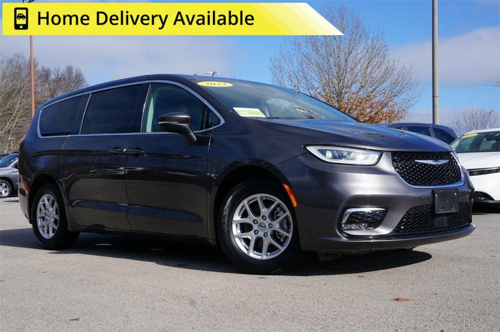 used 2024 Chrysler Pacifica car, priced at $29,992