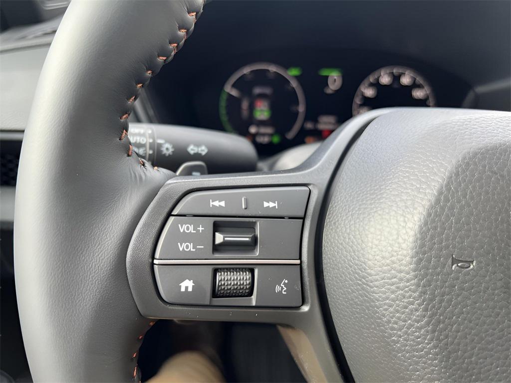 new 2026 Honda CR-V Hybrid car, priced at $40,195