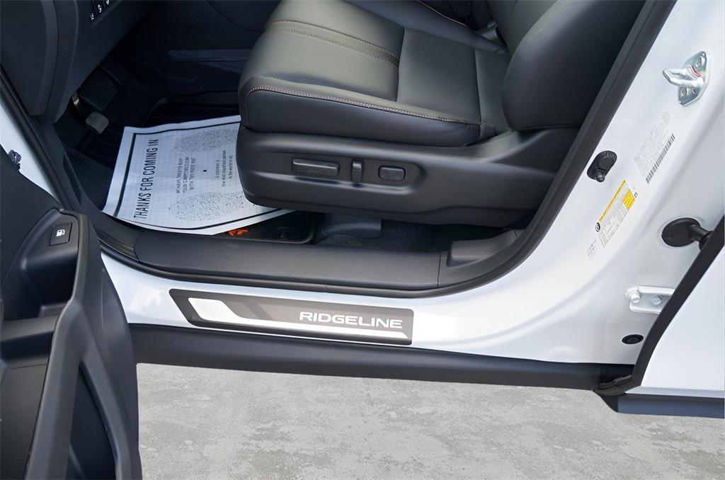 new 2025 Honda Ridgeline car, priced at $47,530