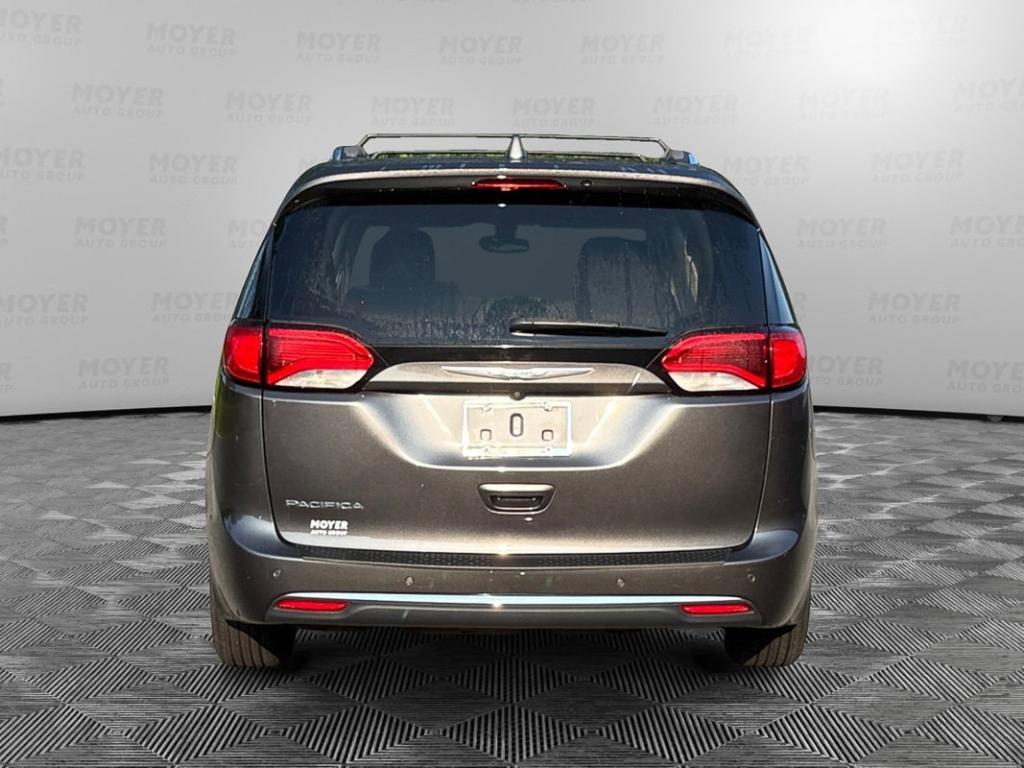 used 2018 Chrysler Pacifica car, priced at $14,996