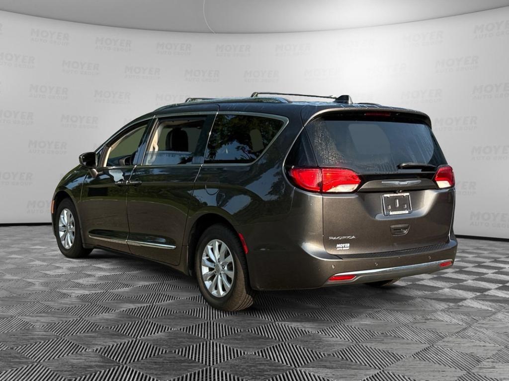 used 2018 Chrysler Pacifica car, priced at $14,996