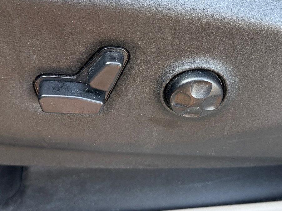 used 2018 Chrysler Pacifica car, priced at $14,996