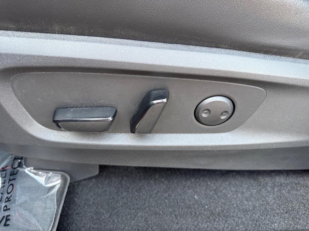 used 2023 Nissan Pathfinder car, priced at $32,874