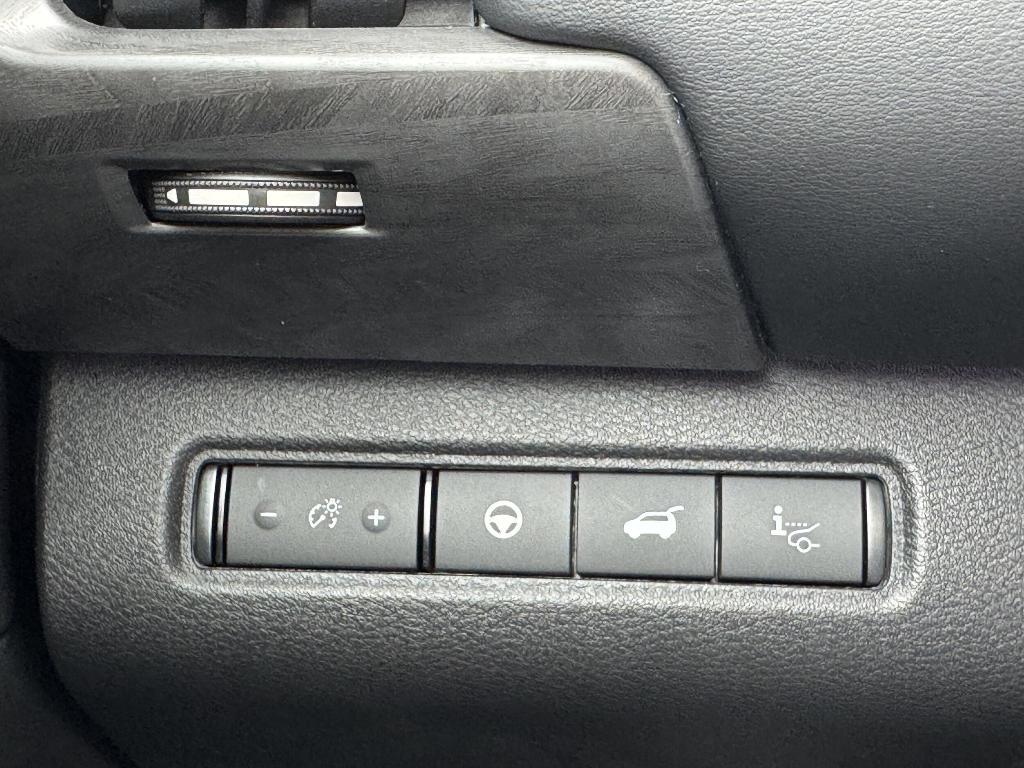 new 2026 Nissan Pathfinder car, priced at $52,398