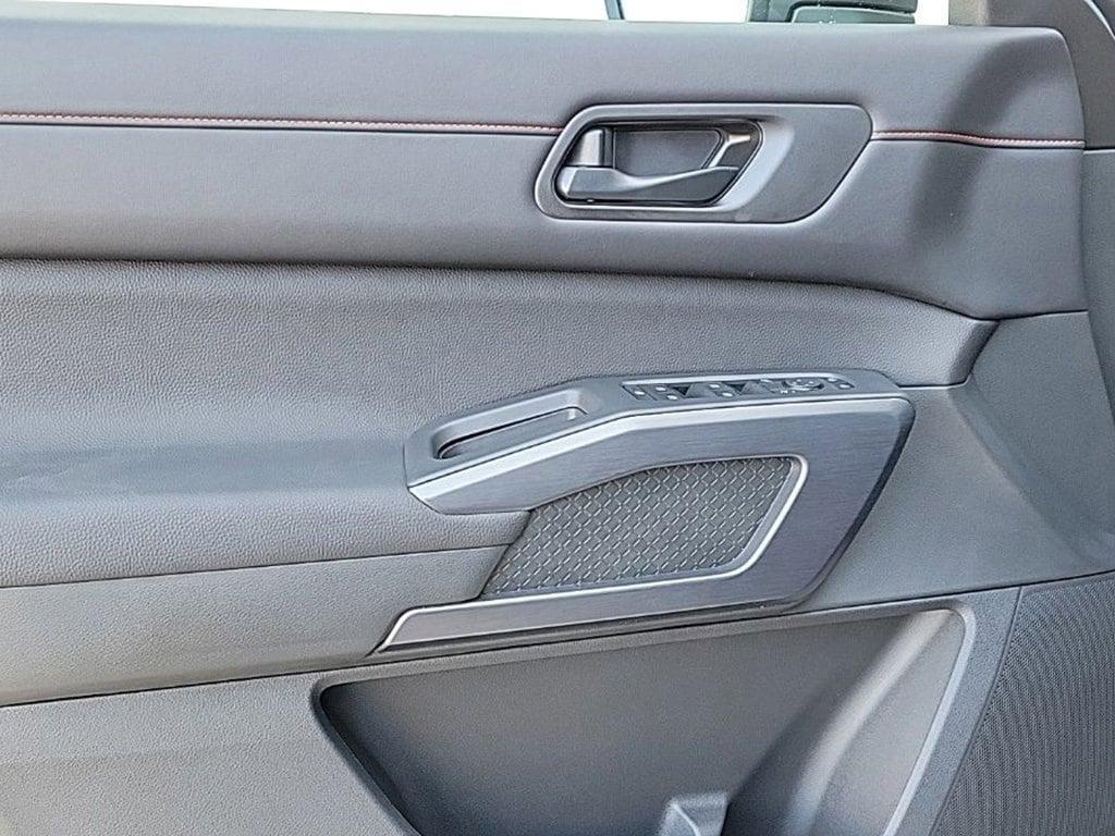 new 2026 Nissan Pathfinder car, priced at $47,095