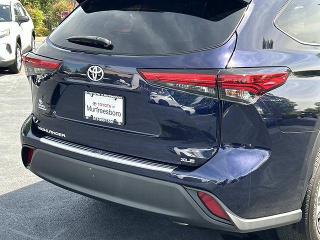 used 2023 Toyota Highlander car, priced at $35,750