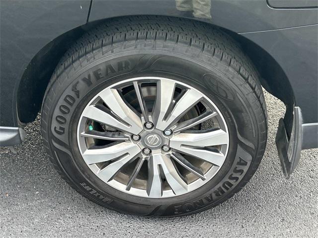 used 2020 Nissan Pathfinder car, priced at $16,406