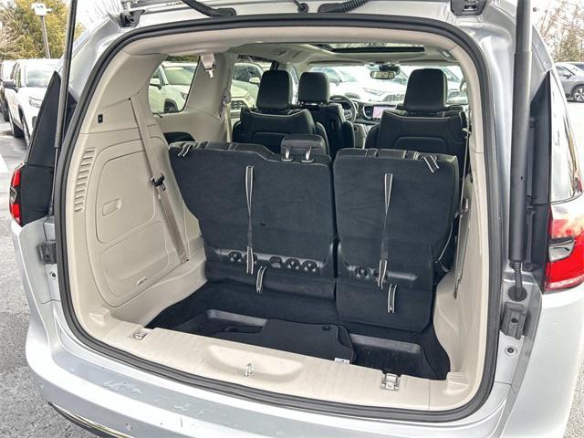 used 2022 Chrysler Pacifica Hybrid car, priced at $22,511