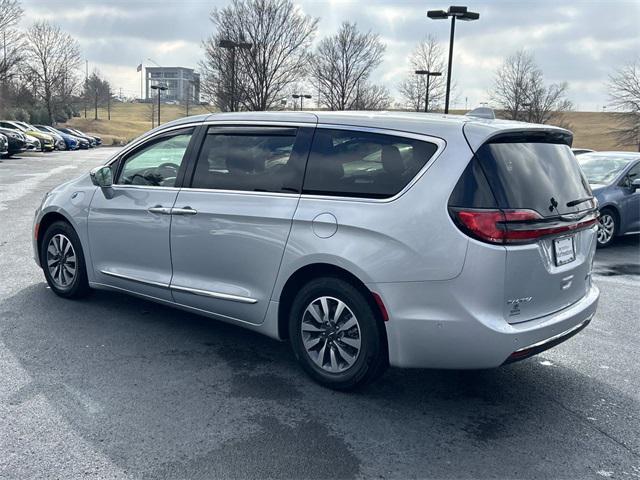 used 2022 Chrysler Pacifica Hybrid car, priced at $22,511