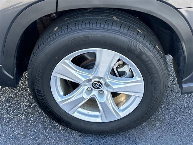 used 2024 Toyota Highlander car, priced at $36,500