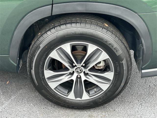 used 2024 Toyota Highlander car, priced at $37,850