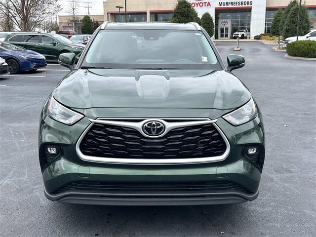 used 2024 Toyota Highlander car, priced at $37,850