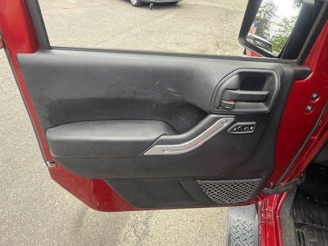 used 2013 Jeep Wrangler Unlimited car, priced at $15,997