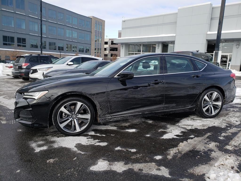 used 2025 Acura TLX car, priced at $39,062