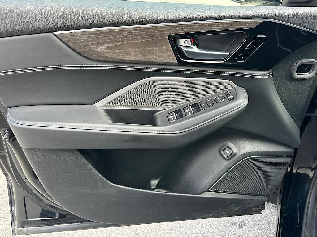 used 2023 Acura MDX car, priced at $39,188