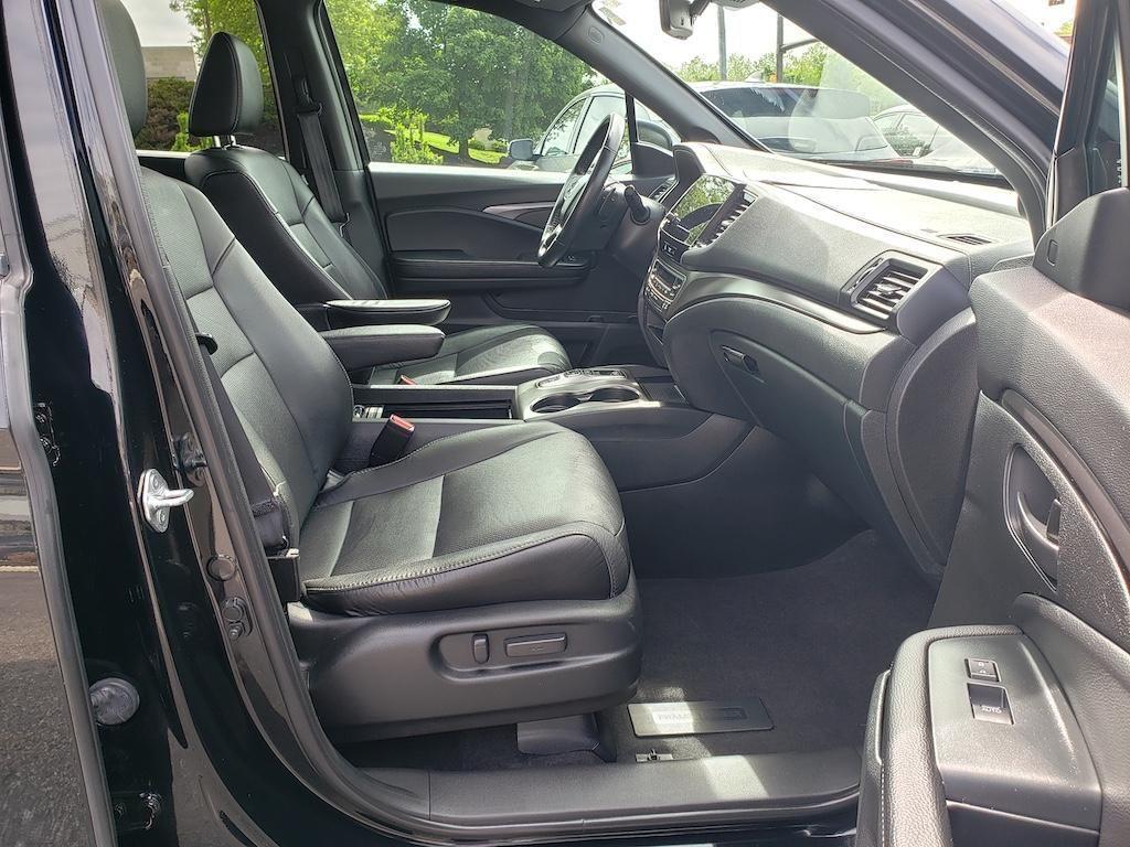 used 2023 Honda Passport car, priced at $31,620