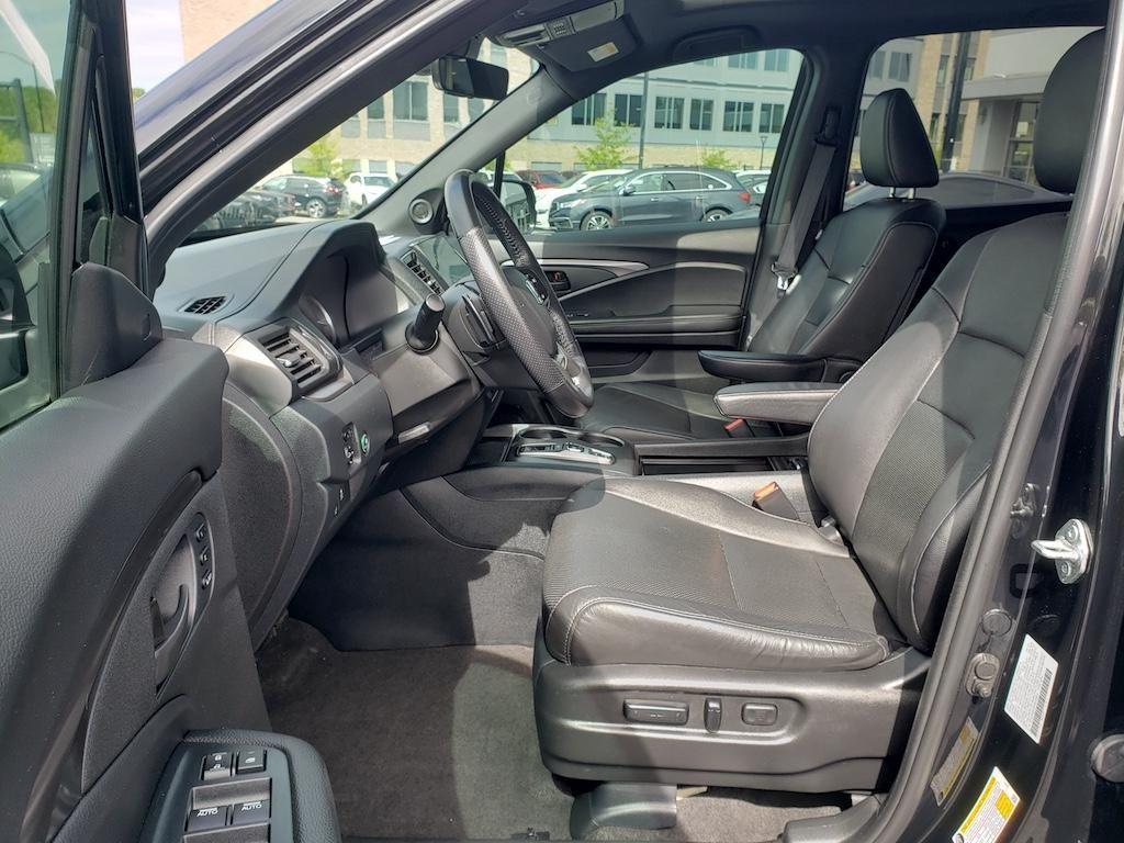 used 2023 Honda Passport car, priced at $31,620
