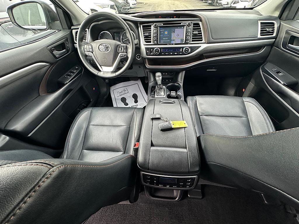 used 2019 Toyota Highlander car, priced at $25,951