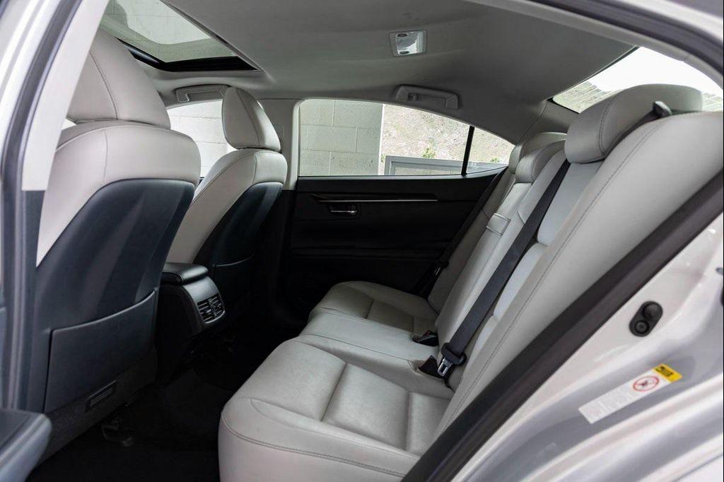 used 2014 Lexus ES 350 car, priced at $13,988